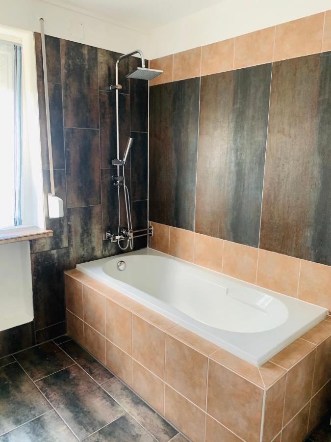 Charmante 3Zi-Ferienwohnung Im Landhausstil Kaufbeuren Eksteriør billede
